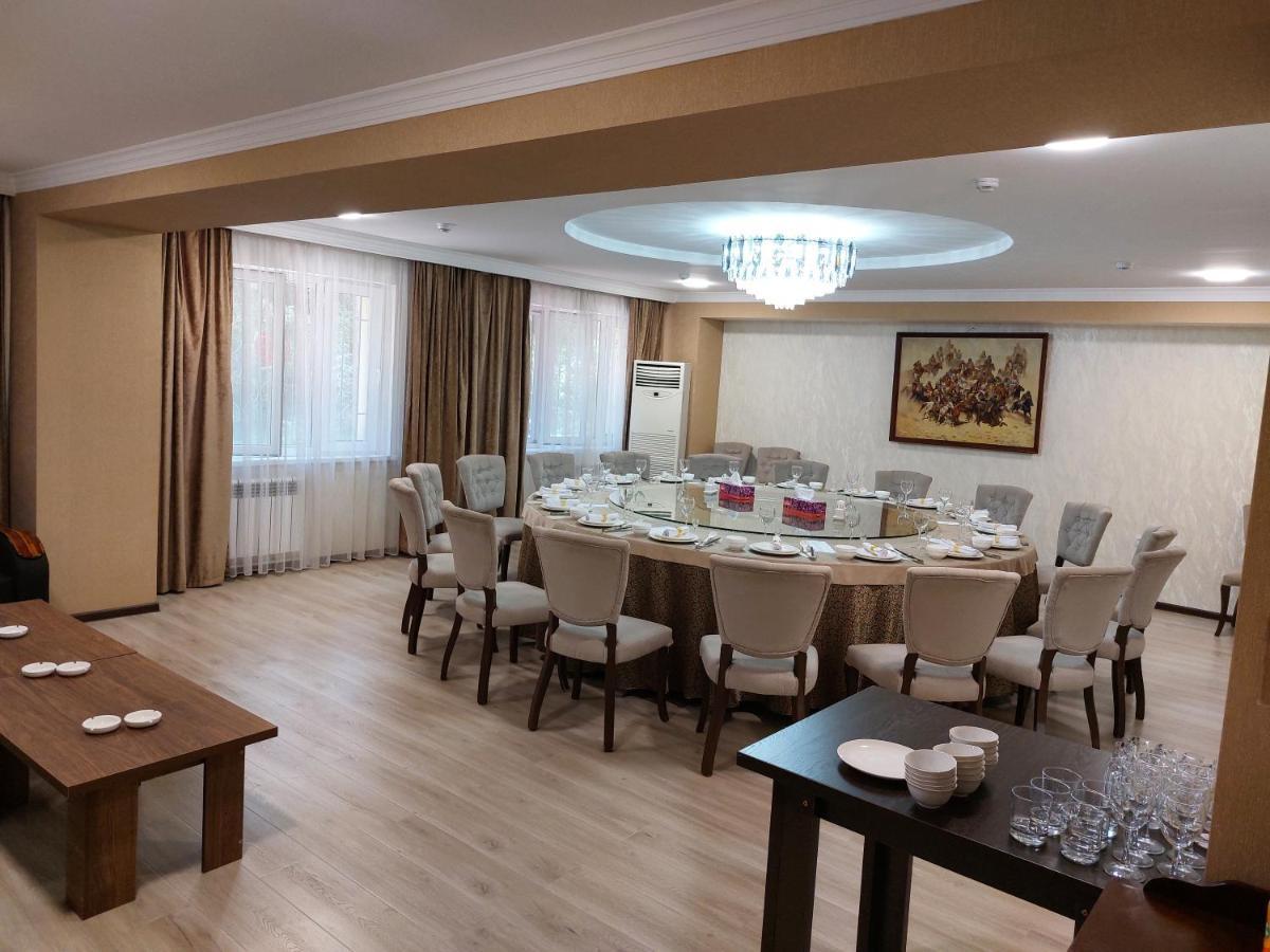 Central Asia Hotel Ташкент Екстериор снимка